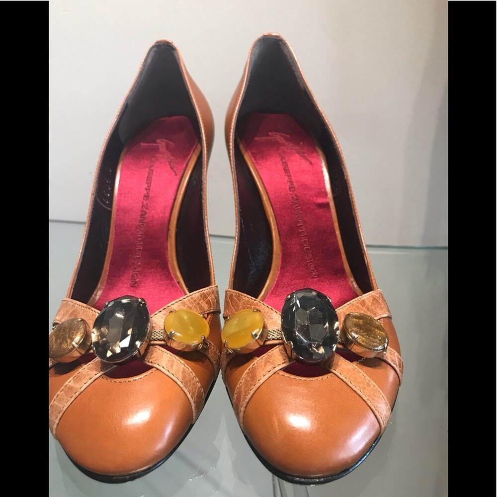 Giuseppe Zanotti cognac round toe hi heel pump